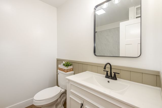 231 S Palmers Chapel Rd, Cottontown, TN 37048