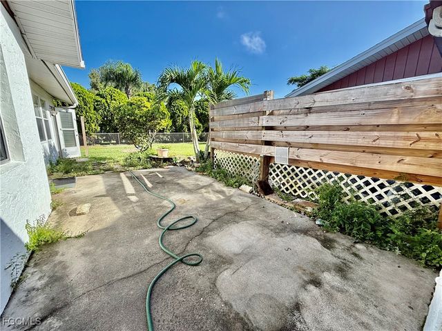 9 Palm BLVD, Lehigh Acres, FL 33936