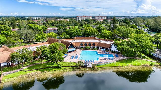 3670 Inverrary Drive 1OB, Lauderhill, FL 33319