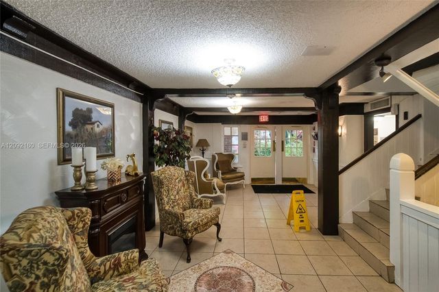 3670 Inverrary Drive 1OB, Lauderhill, FL 33319