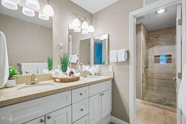 534 Holly Avenue, Oxnard, CA 93036