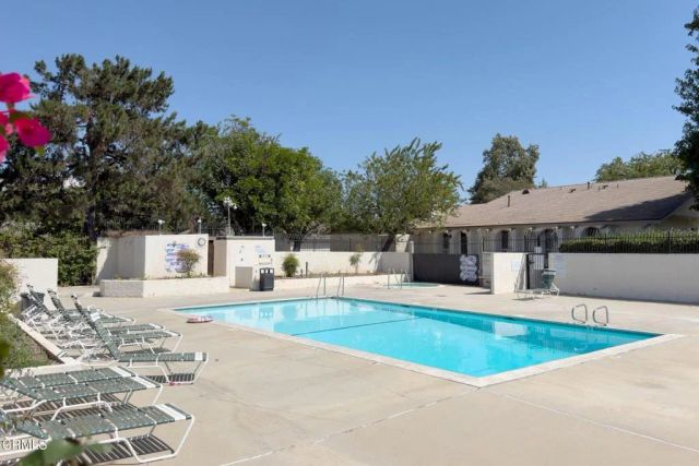 534 Holly Avenue, Oxnard, CA 93036