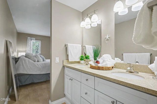 534 Holly Avenue, Oxnard, CA 93036