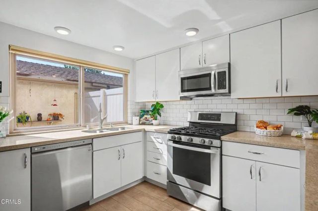 534 Holly Avenue, Oxnard, CA 93036