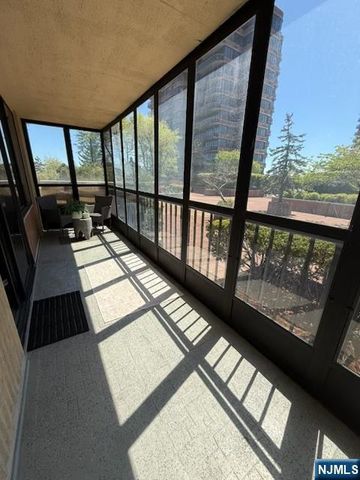 200 Winston L09, Cliffside Park, NJ 07010