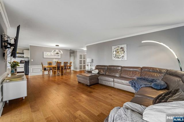 200 Winston L09, Cliffside Park, NJ 07010