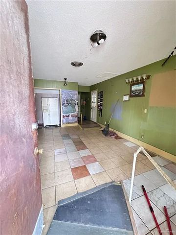 1215 Oak Street, Mission, TX 78572