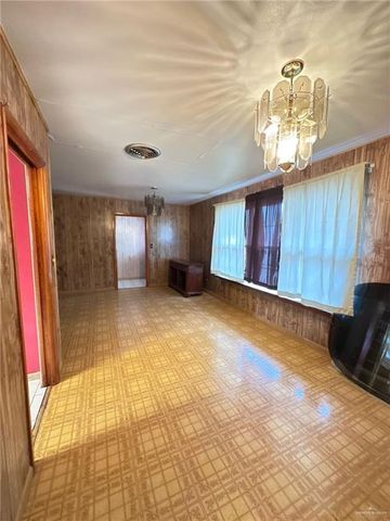 1215 Oak Street, Mission, TX 78572