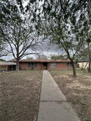 1215 Oak Street, Mission, TX 78572
