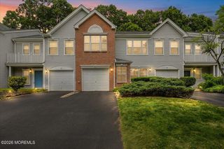 10 Pennsbury Way, East Brunswick, NJ 08816