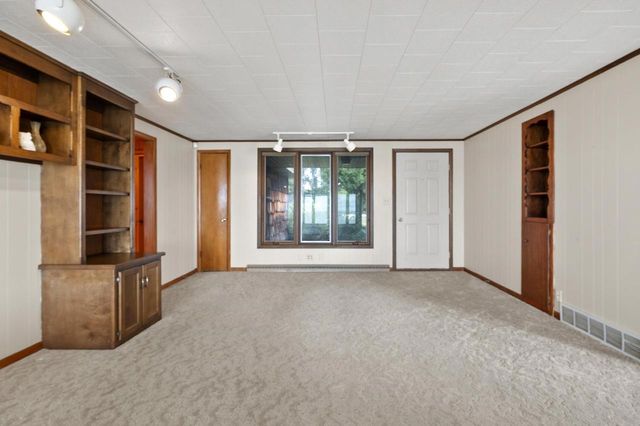 N9613 BAY SHORE LANE, Luxemburg, WI 54217