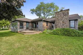 N9613 BAY SHORE LANE, Luxemburg, WI 54217