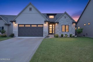 9222 Grande Court, Sylvania, OH 43560