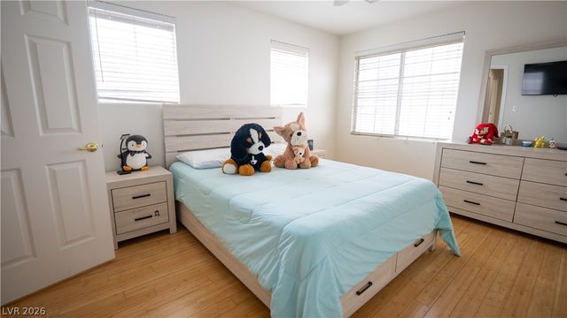 8042 Earl Grey Court, Las Vegas, NV 89117