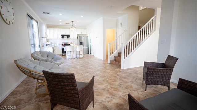 8042 Earl Grey Court, Las Vegas, NV 89117