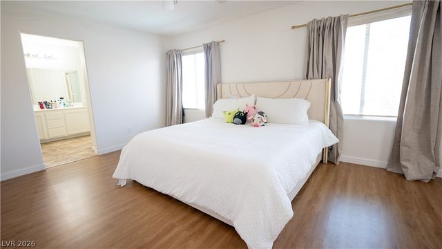 8042 Earl Grey Court, Las Vegas, NV 89117