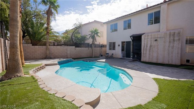8042 Earl Grey Court, Las Vegas, NV 89117