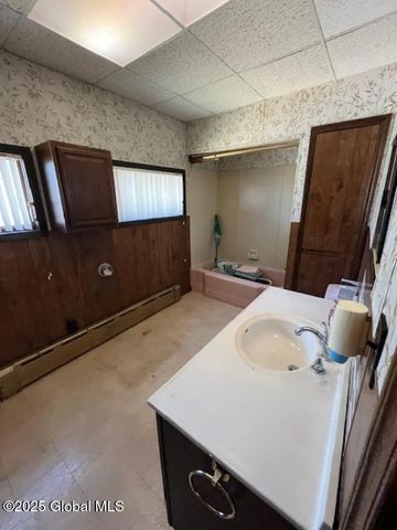 18 1st Street, Cohoes, NY 12047