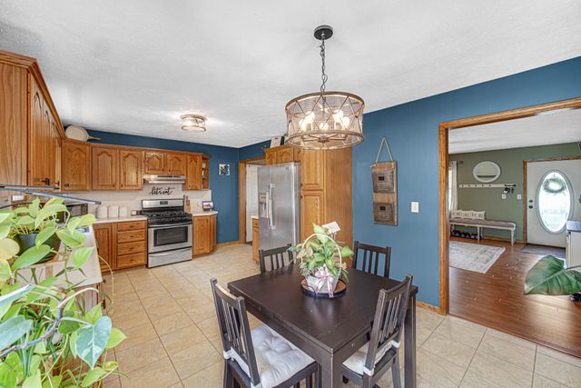 1945 E 150 S, Knox, IN 46534