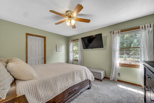 1945 E 150 S, Knox, IN 46534