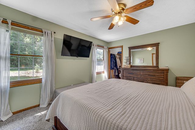 1945 E 150 S, Knox, IN 46534