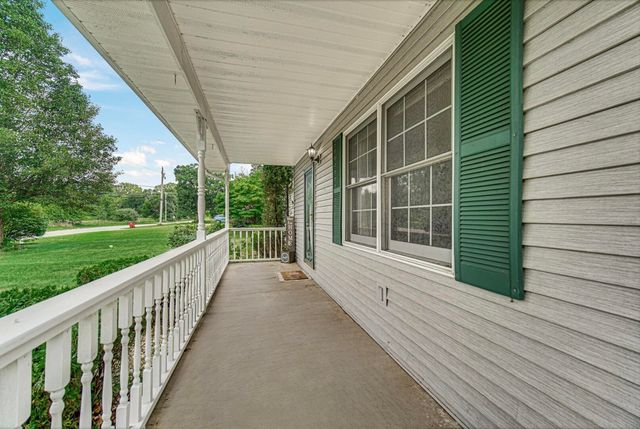 1945 E 150 S, Knox, IN 46534