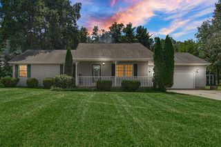 1945 E 150 S, Knox, IN 46534