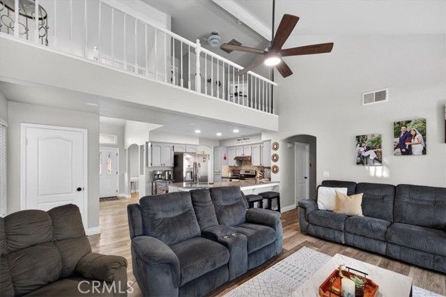 8416 N Sharon, Fresno, CA 93720