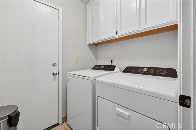 8416 N Sharon, Fresno, CA 93720