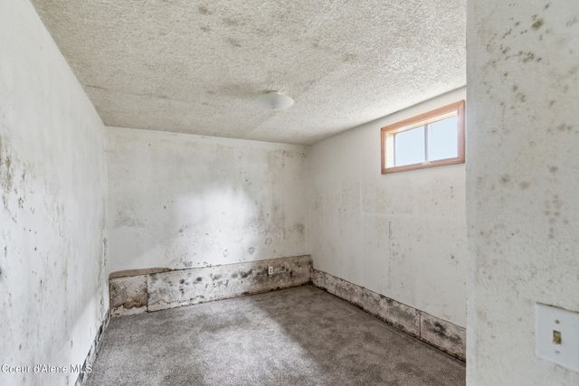 11865 N Forest RD, Hayden, ID 83835