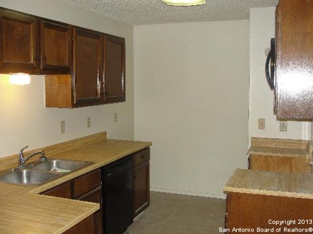 16307 BITTER CREEK ST, San Antonio, TX 78247