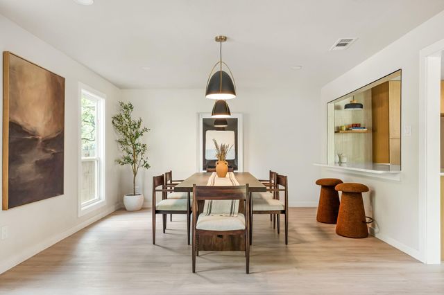 8003 Petaca TRL, Austin, TX 78729