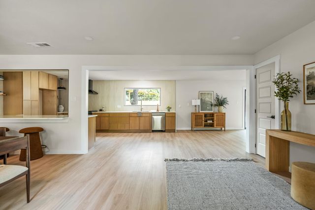 8003 Petaca TRL, Austin, TX 78729