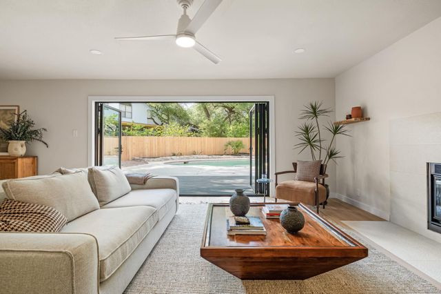 8003 Petaca TRL, Austin, TX 78729