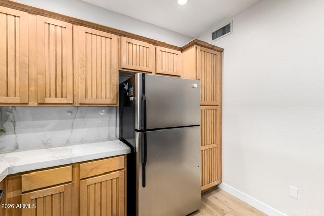 17850 N 68TH Street 1010, Phoenix, AZ 85054