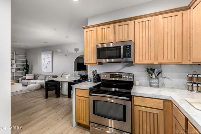 17850 N 68TH Street 1010, Phoenix, AZ 85054