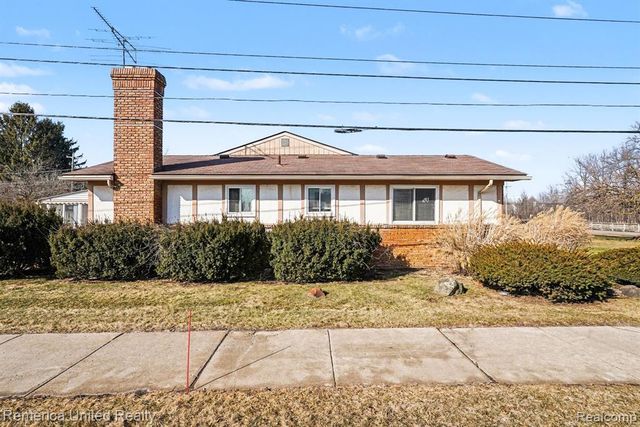 61035 11 Mile Road 1, South Lyon, MI 48178