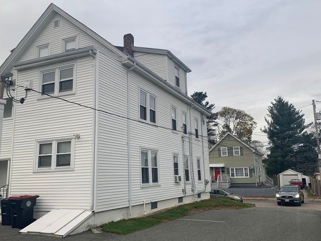 12 Hawthorne St 2, Brockton, MA 02301