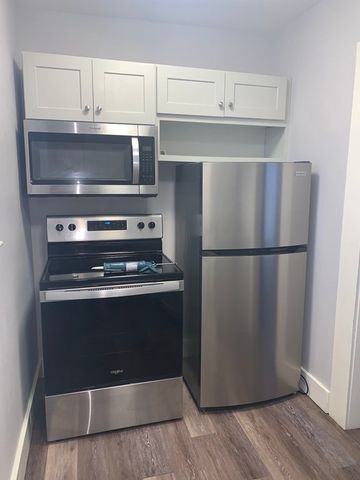 12 Hawthorne St 2, Brockton, MA 02301