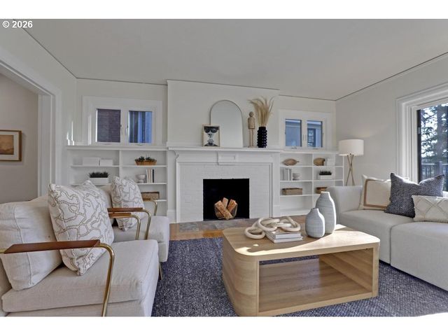 1812 Sw HIGH St, Portland, OR 97201