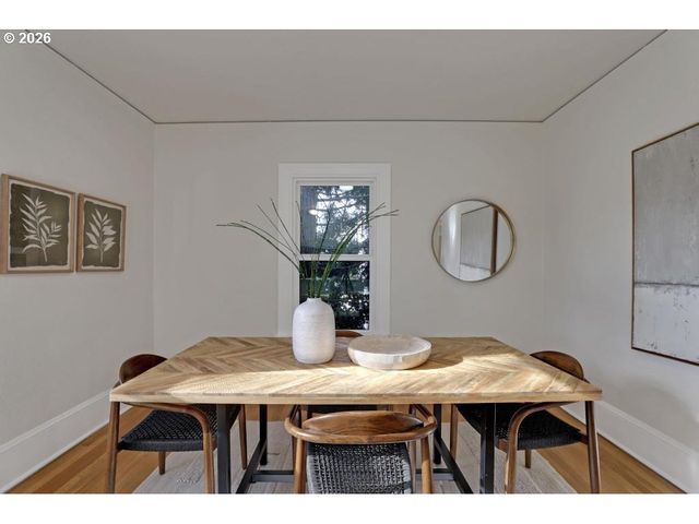 1812 Sw HIGH St, Portland, OR 97201