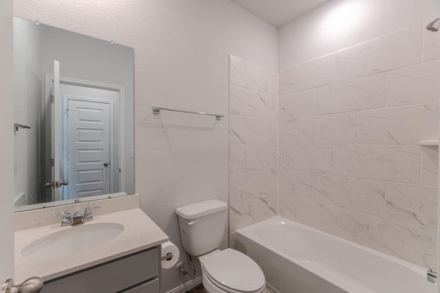 100 Ashe Juniper Way, Magnolia, TX 77354