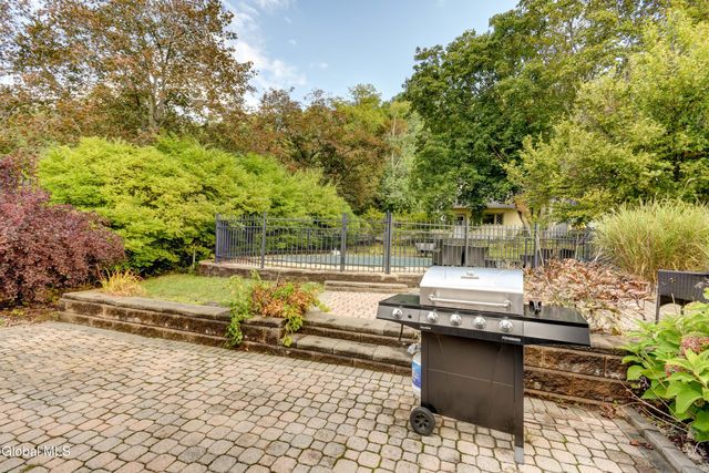 353 Guy Park Avenue, Amsterdam, NY 12010