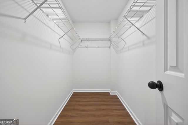 546 Creek View Drive, Hoschton, GA 30548