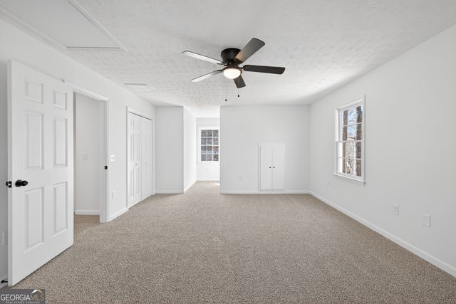 546 Creek View Drive, Hoschton, GA 30548