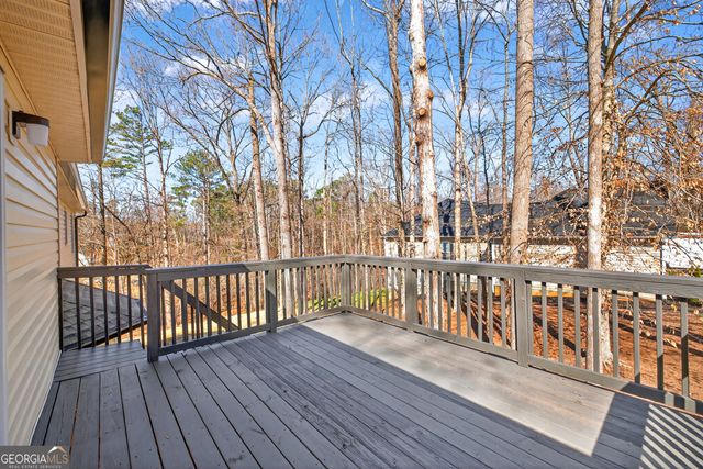 546 Creek View Drive, Hoschton, GA 30548