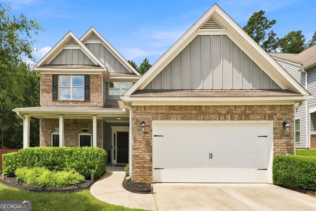 697 Rockingham Drive, Lithia Springs, GA 30122