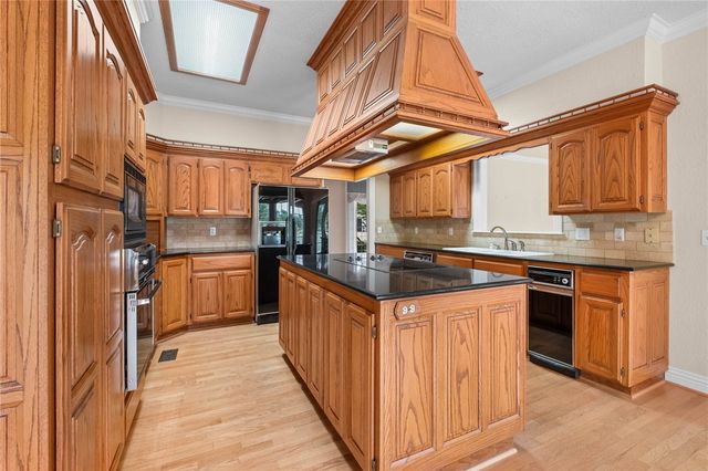 18 W Champions Boulevard, Rogers, AR 72758