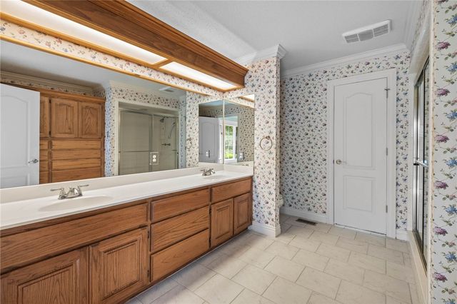 18 W Champions Boulevard, Rogers, AR 72758