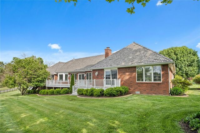 18 W Champions Boulevard, Rogers, AR 72758